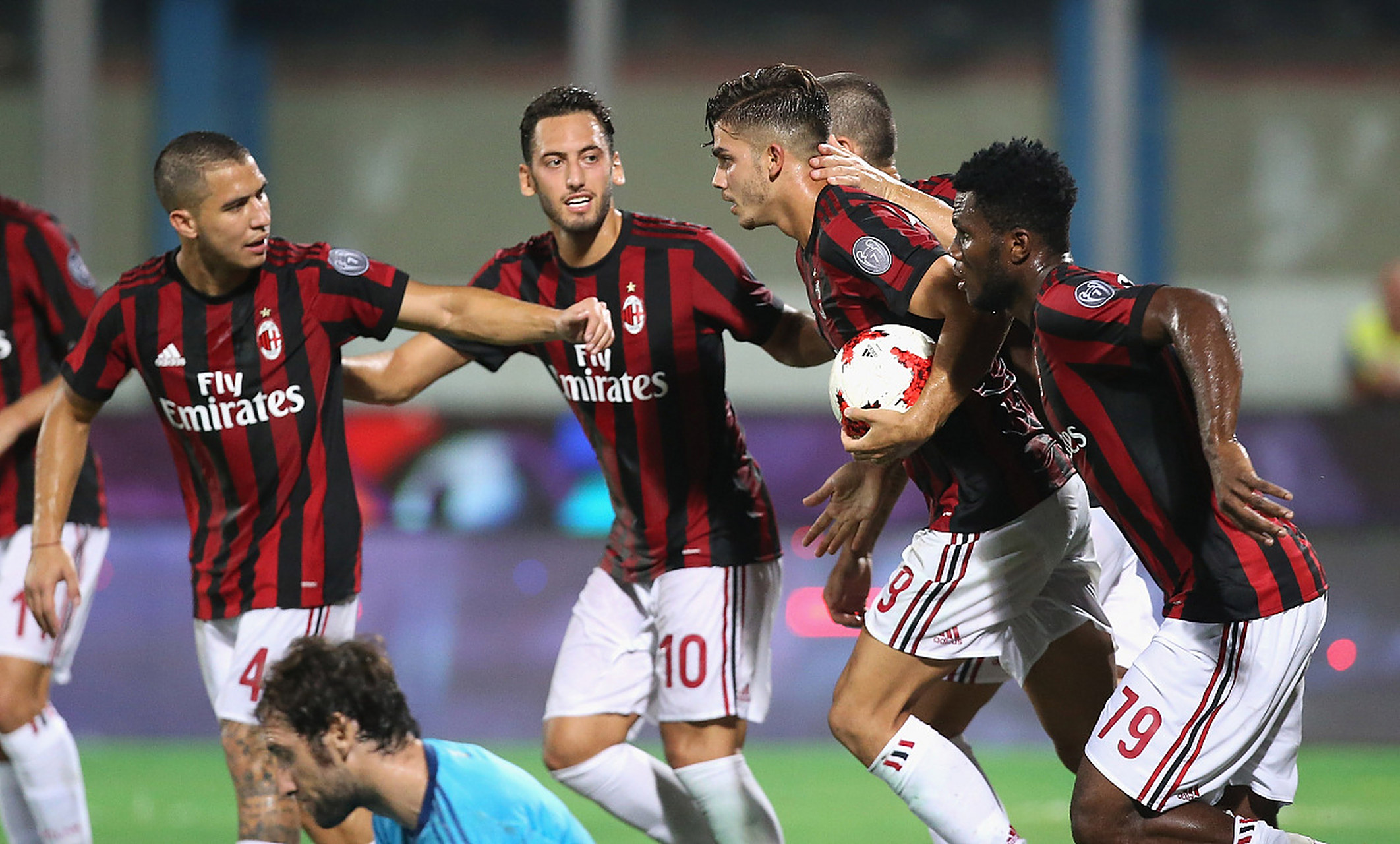  拜仁慕尼黑最大股东 